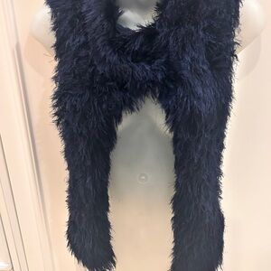 Topshop Faux Fur Scarf in Navy